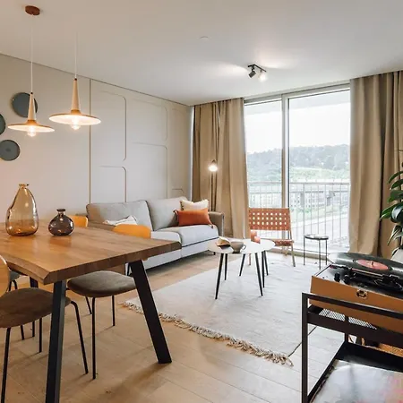 شقة Cascais - 1 Bedroom And Shared Pool In Campolide