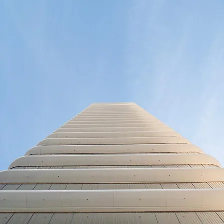 Daire Cascais - 1 Bedroom And Shared Pool In Campolide *