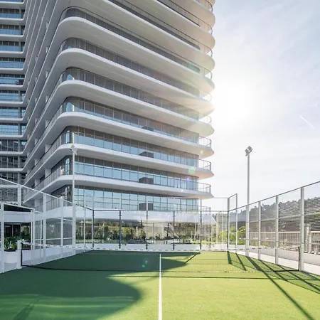 Cascais - 1 Bedroom And Shared Pool In Campolide Lisboa