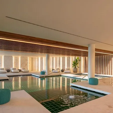 Cascais - 1 Bedroom And Shared Pool In Campolide