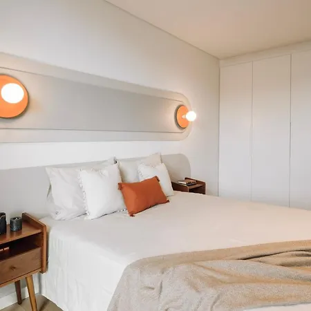 Cascais - 1 Bedroom And Shared Pool In Campolide * Lisbon