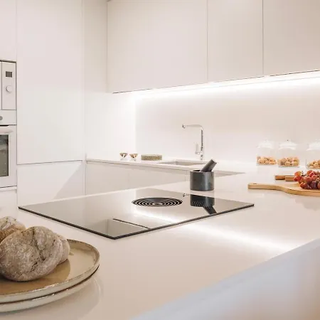 Cascais - 1 Bedroom And Shared Pool In Campolide * Lissabon