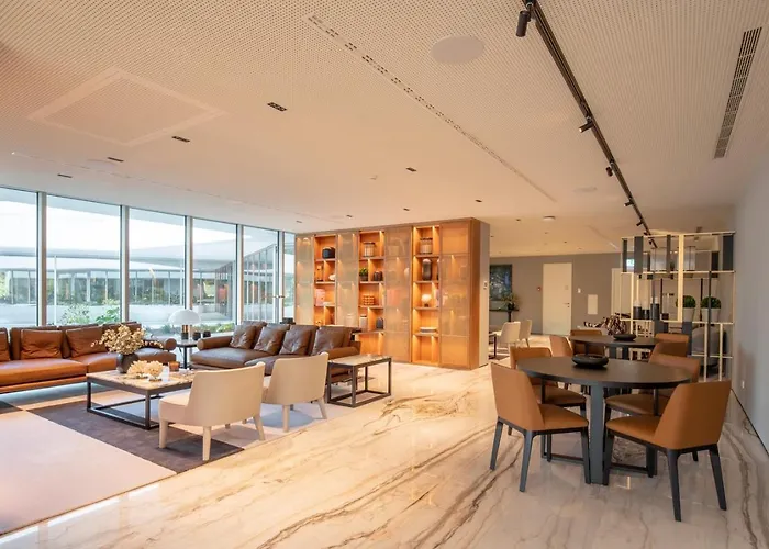 Cascais - 1 Bedroom And Shared Pool In Campolide *