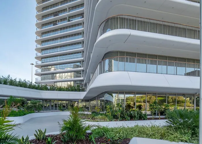 Апартаменты Cascais - 1 Bedroom And Shared Pool In Campolide