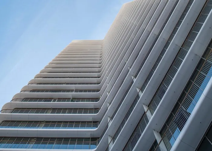 Апартаменты Cascais - 1 Bedroom And Shared Pool In Campolide Лиссабон