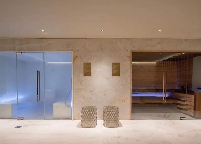 Cascais - 1 Bedroom And Shared Pool In Campolide * Лиссабон