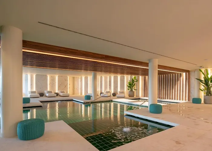 Cascais - 1 Bedroom And Shared Pool In Campolide