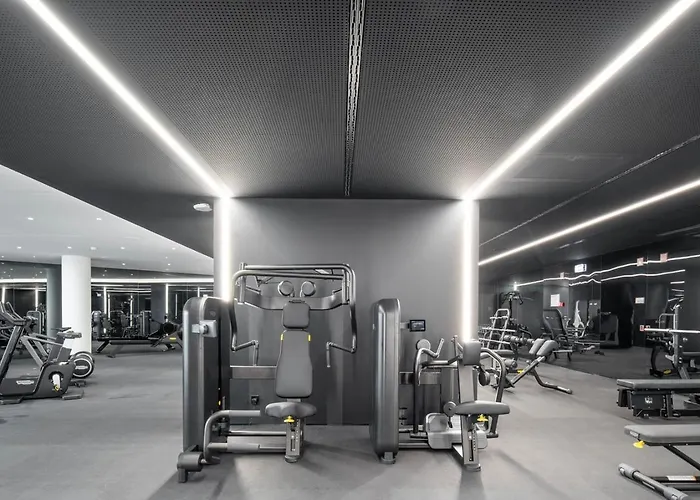 Cascais - 1 Bedroom And Shared Pool In Campolide Апартаменты Лиссабон