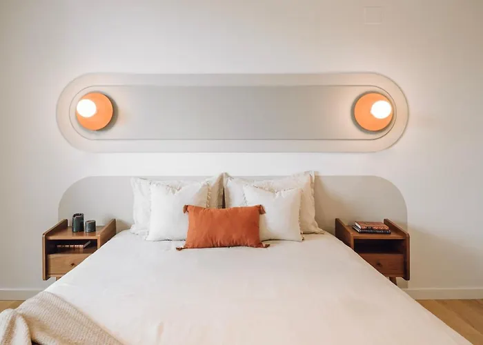 Cascais - 1 Bedroom And Shared Pool In Campolide *