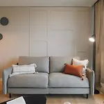 Appartement Cascais - 1 Bedroom And Shared Pool In Campolide