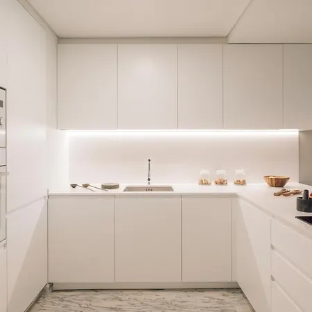 Cascais - 1 Bedroom And Shared Pool In Campolide