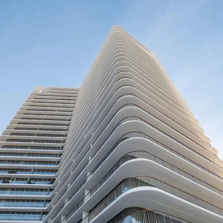 Cascais - 1 Bedroom And Shared Pool In Campolide * Lisboa